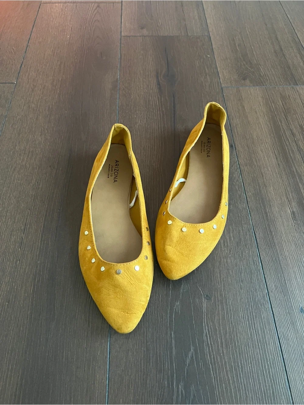 Arizona Jean Company Yellow Studded Pointed Flats